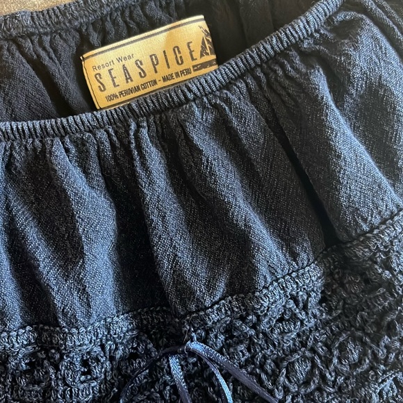 SEASPICE blouse, Peruvian cotton with wooden beads & embroidery. - Picture 4 of 4